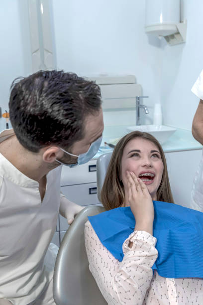 Best Emergency Dental Care for Broken or Chipped Teeth in Fort Denaud, FL
